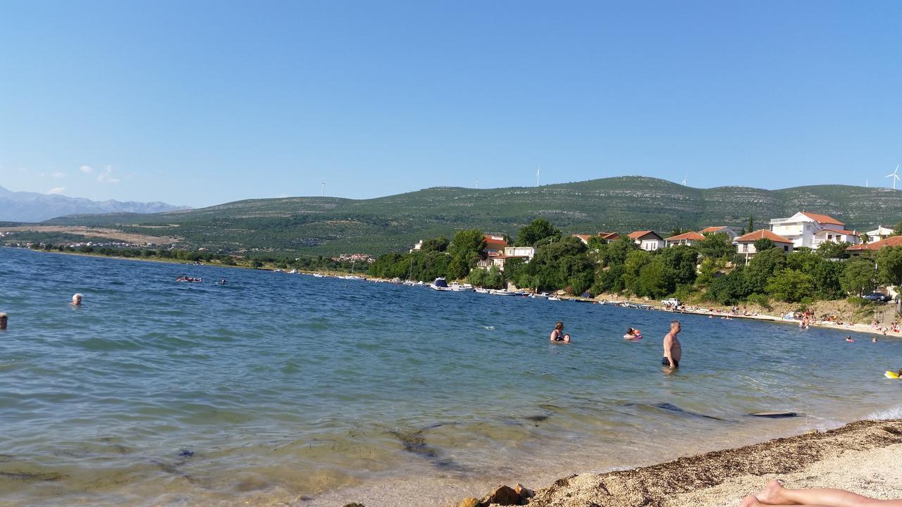 Studio Apartment Maslina Gornji Karin Εξωτερικό φωτογραφία