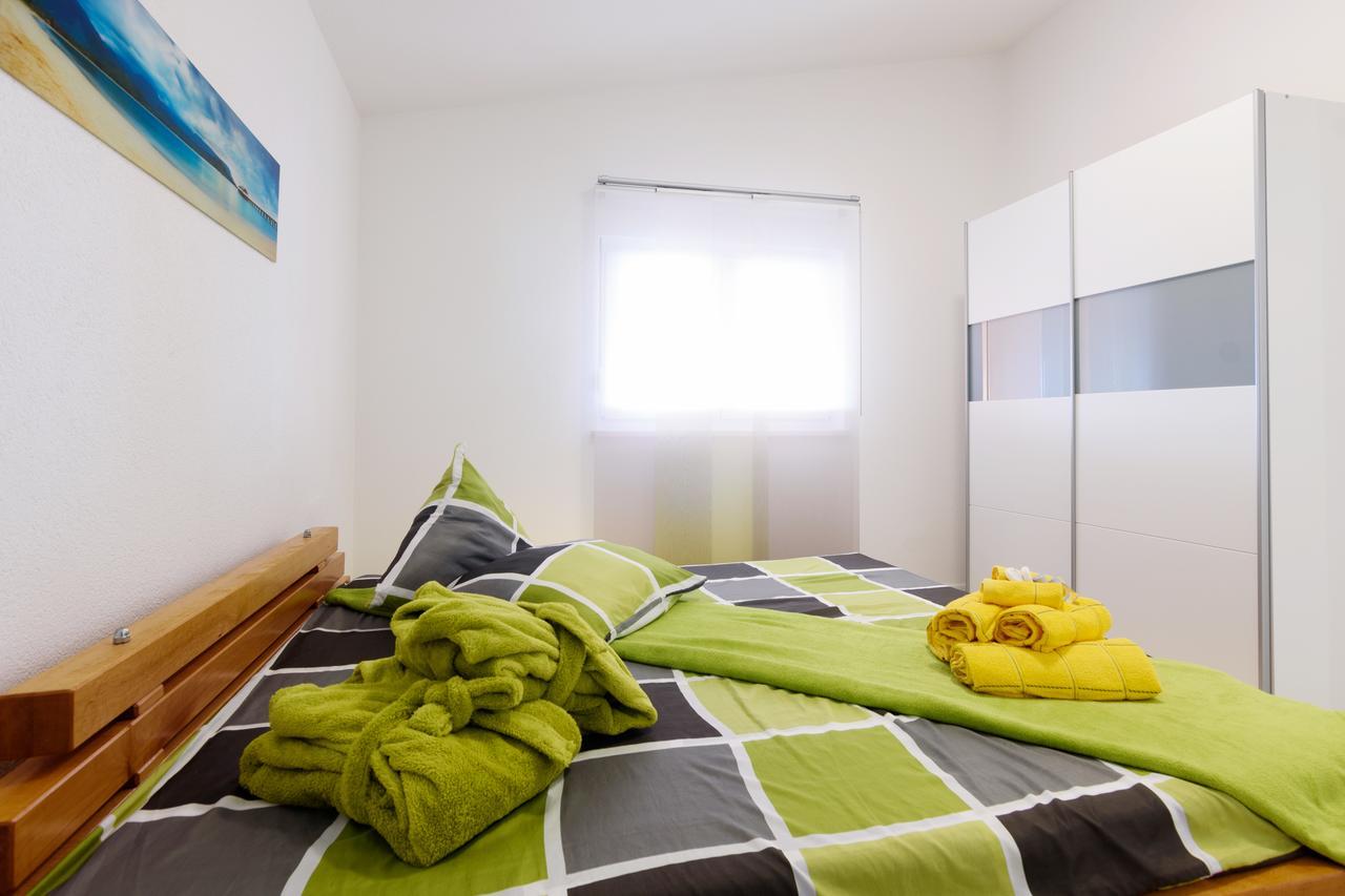 Studio Apartment Maslina Gornji Karin Εξωτερικό φωτογραφία
