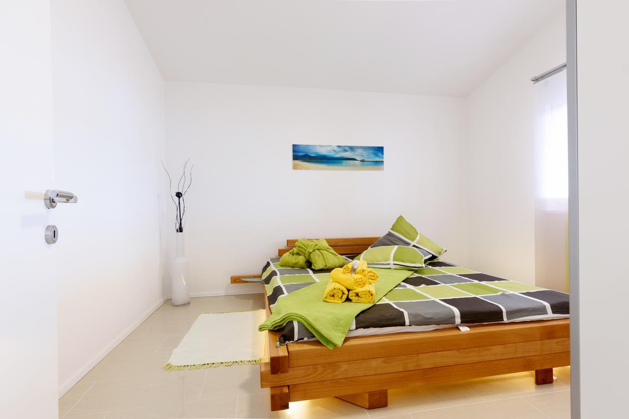Studio Apartment Maslina Gornji Karin Εξωτερικό φωτογραφία
